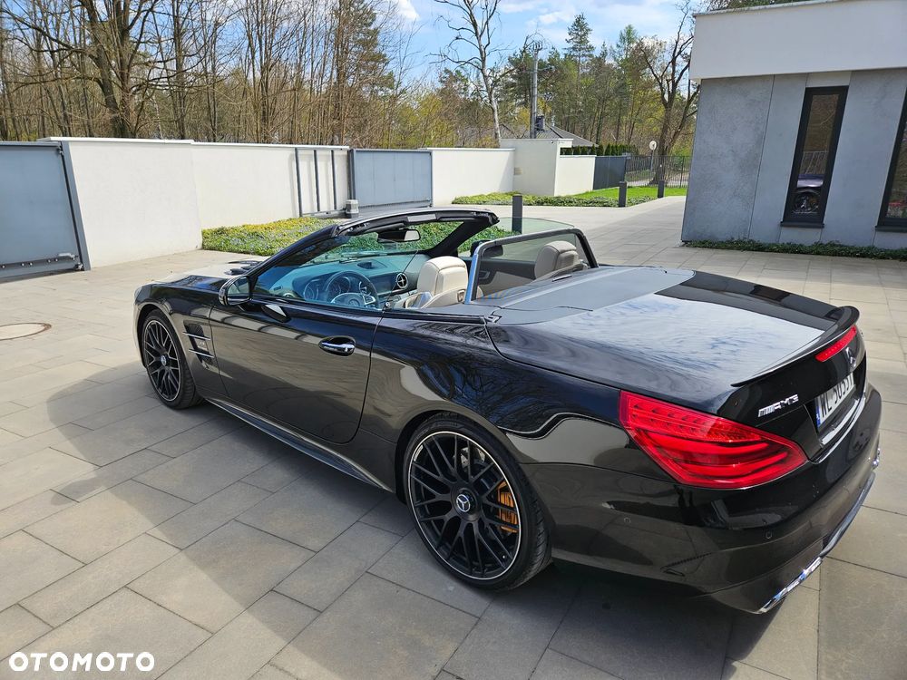 Mercedes-Benz SL 63 AMG - 16