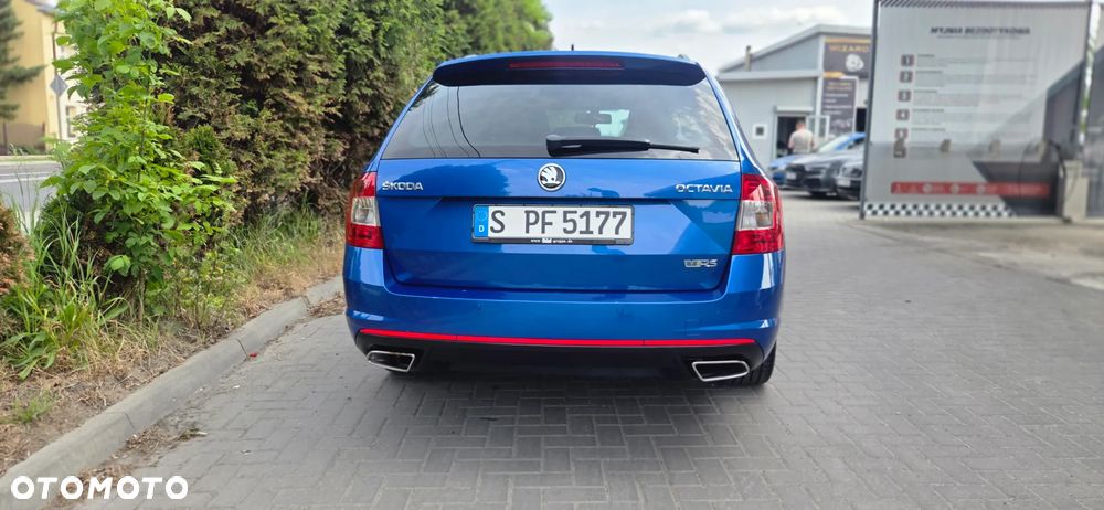 Skoda Octavia 2.0 TDI DSG RS - 15