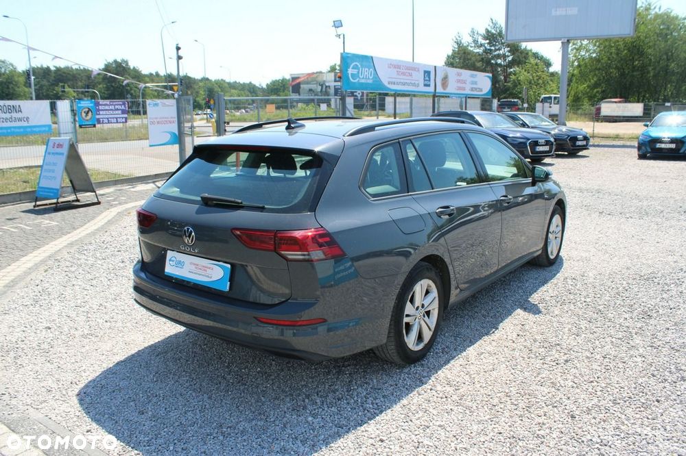 Volkswagen Golf - 6