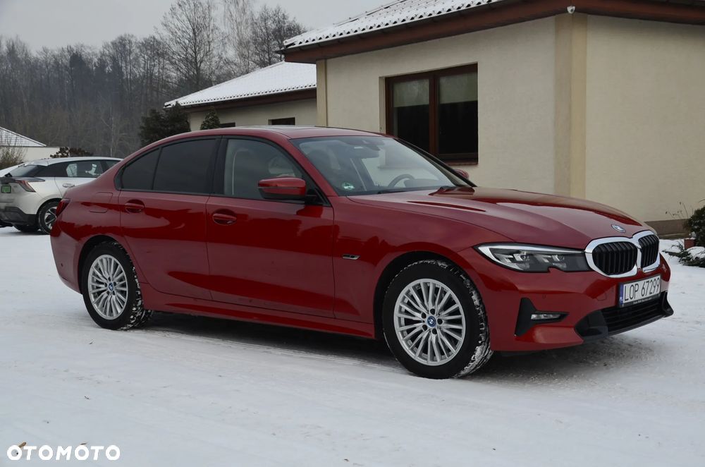 BMW Seria 3 320e Sport Line - 2