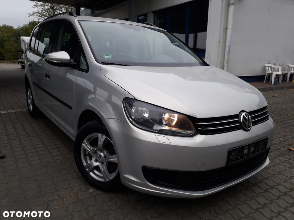Volkswagen Touran - 31