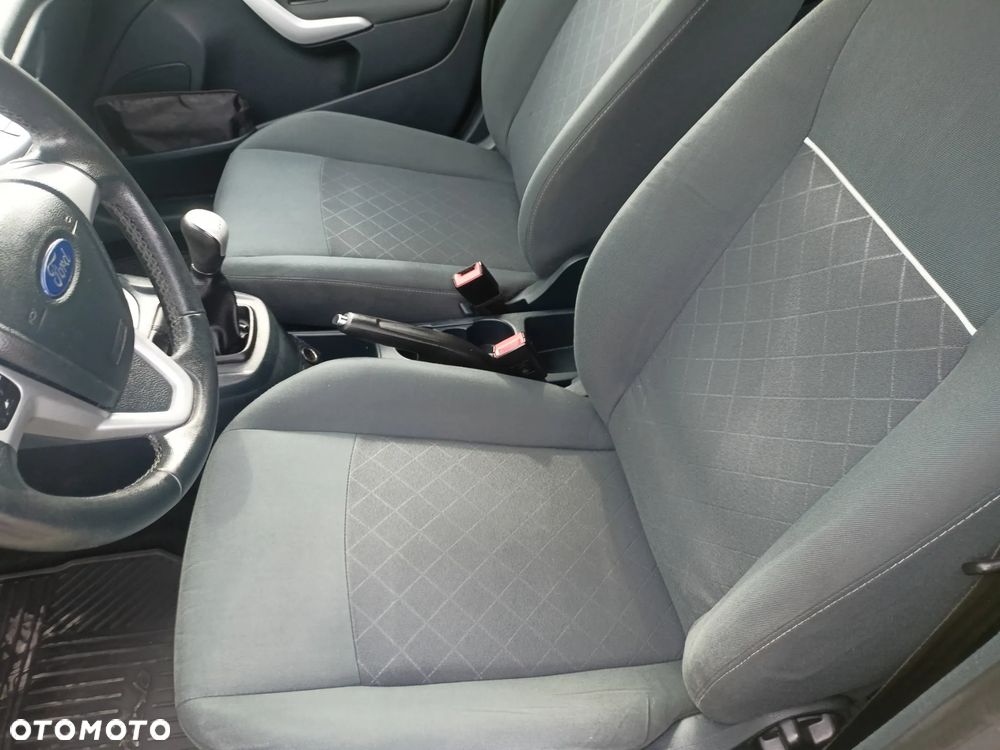 Ford Fiesta 1.25 Viva - 8