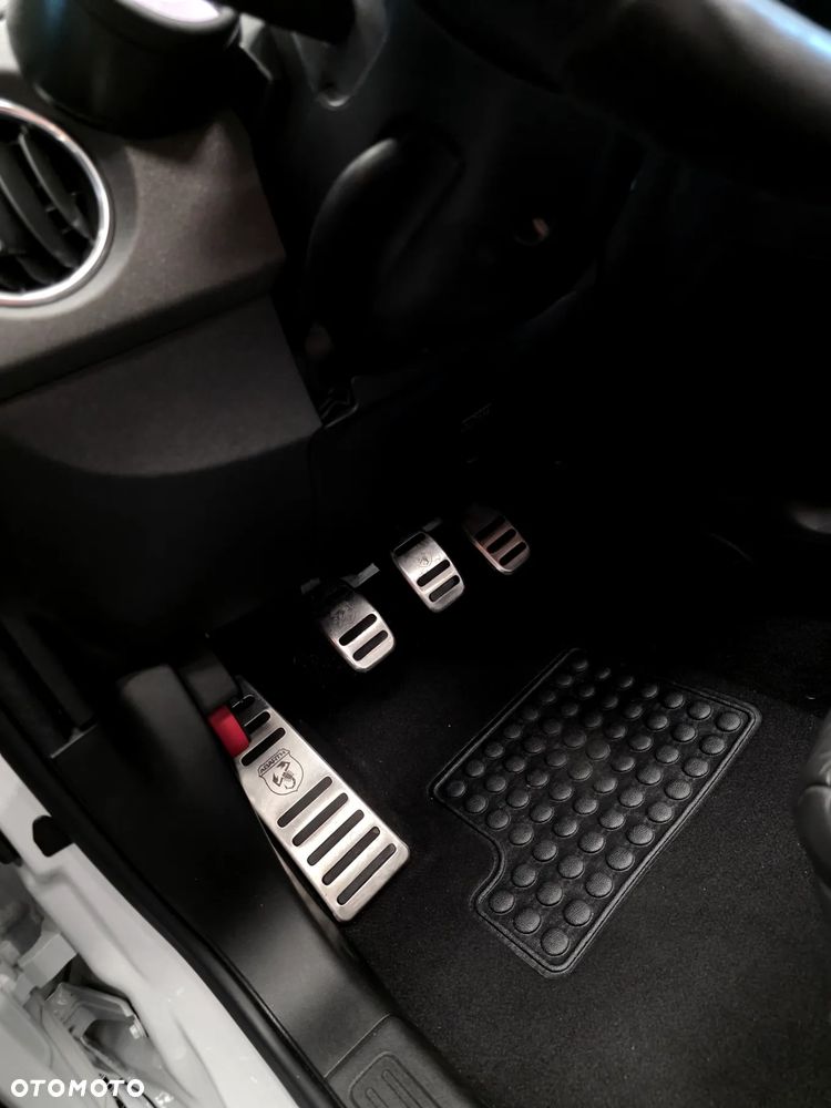Abarth 595C - 13