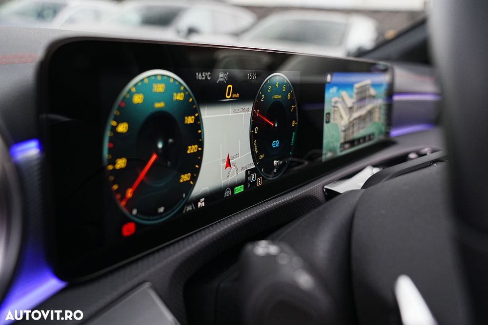 Mercedes-Benz CLA 250 e 8G-DCT AMG Line - 39