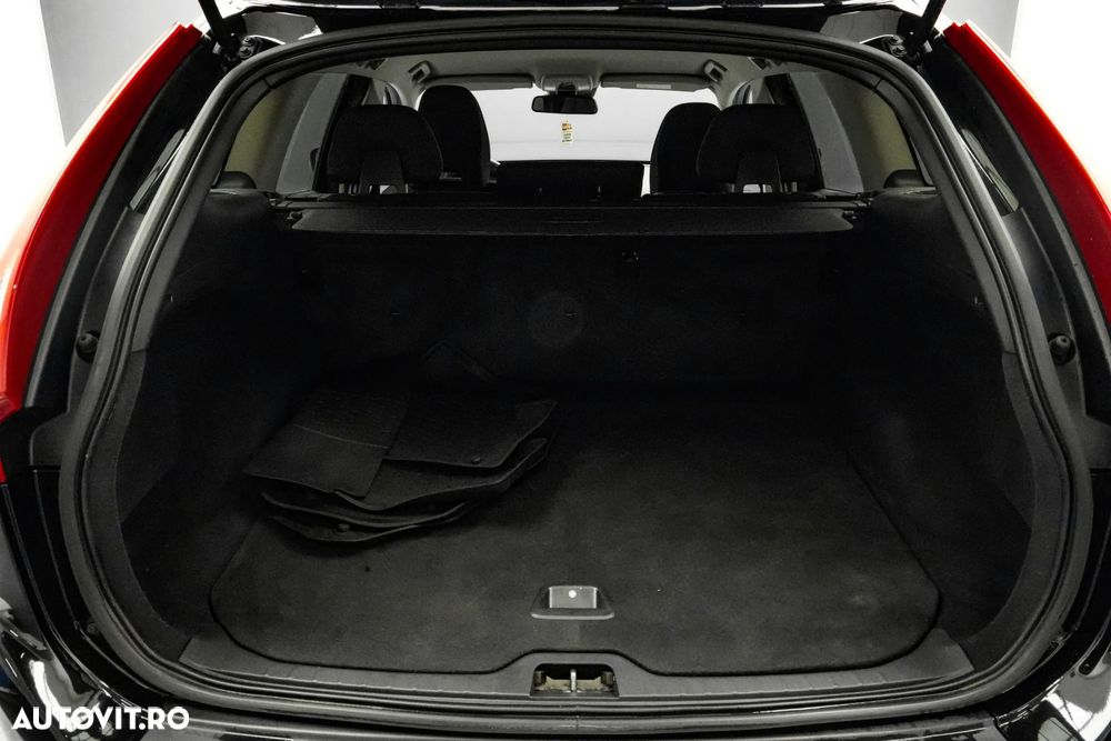Volvo XC 60 - 24