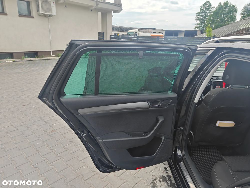 Skoda Superb 2.0 TDI Ambition DSG - 19