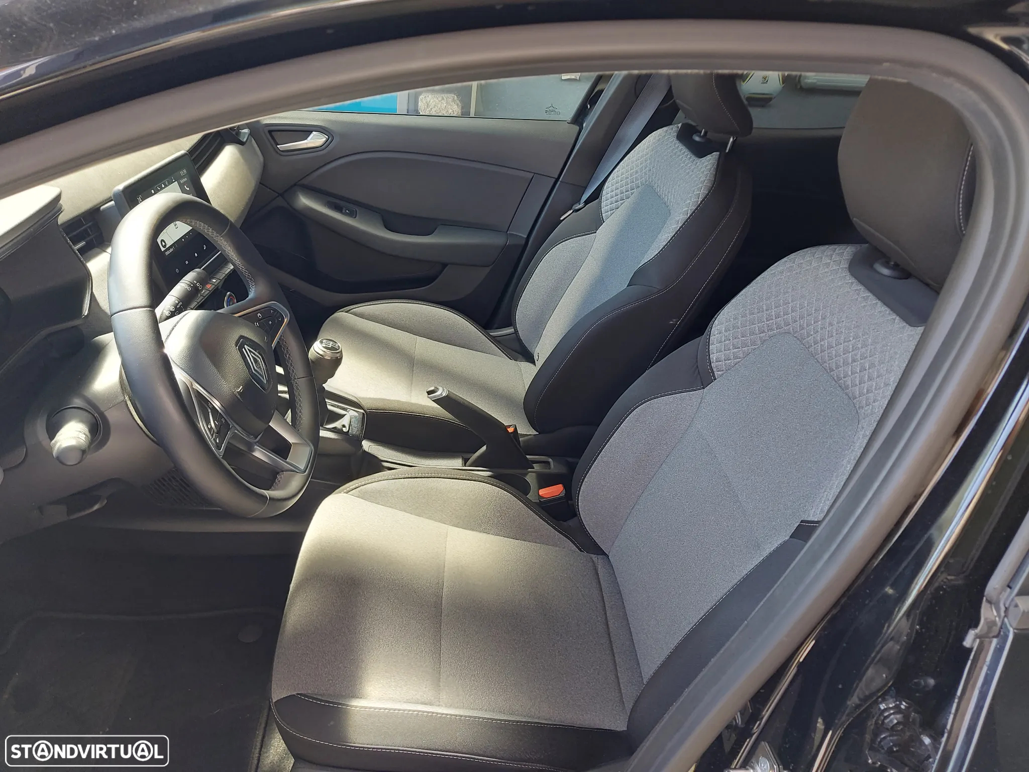 Renault Clio 1.0 TCe Evolution - 8