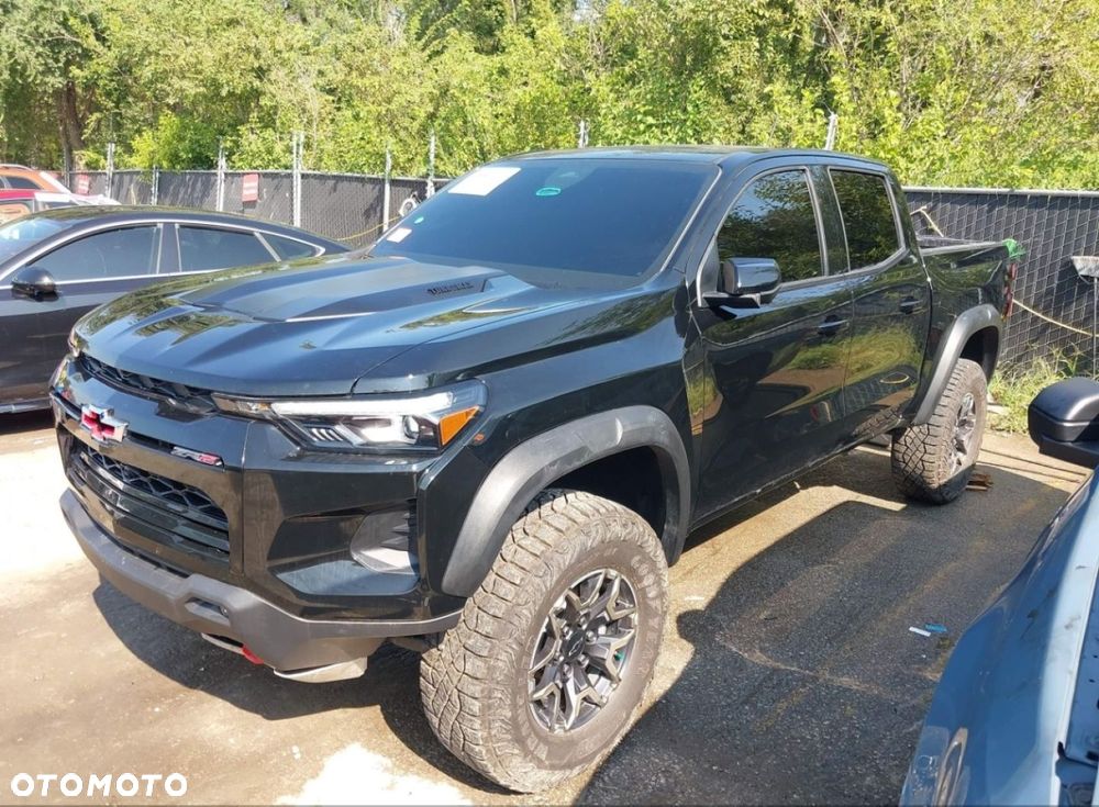 Chevrolet Colorado - 10
