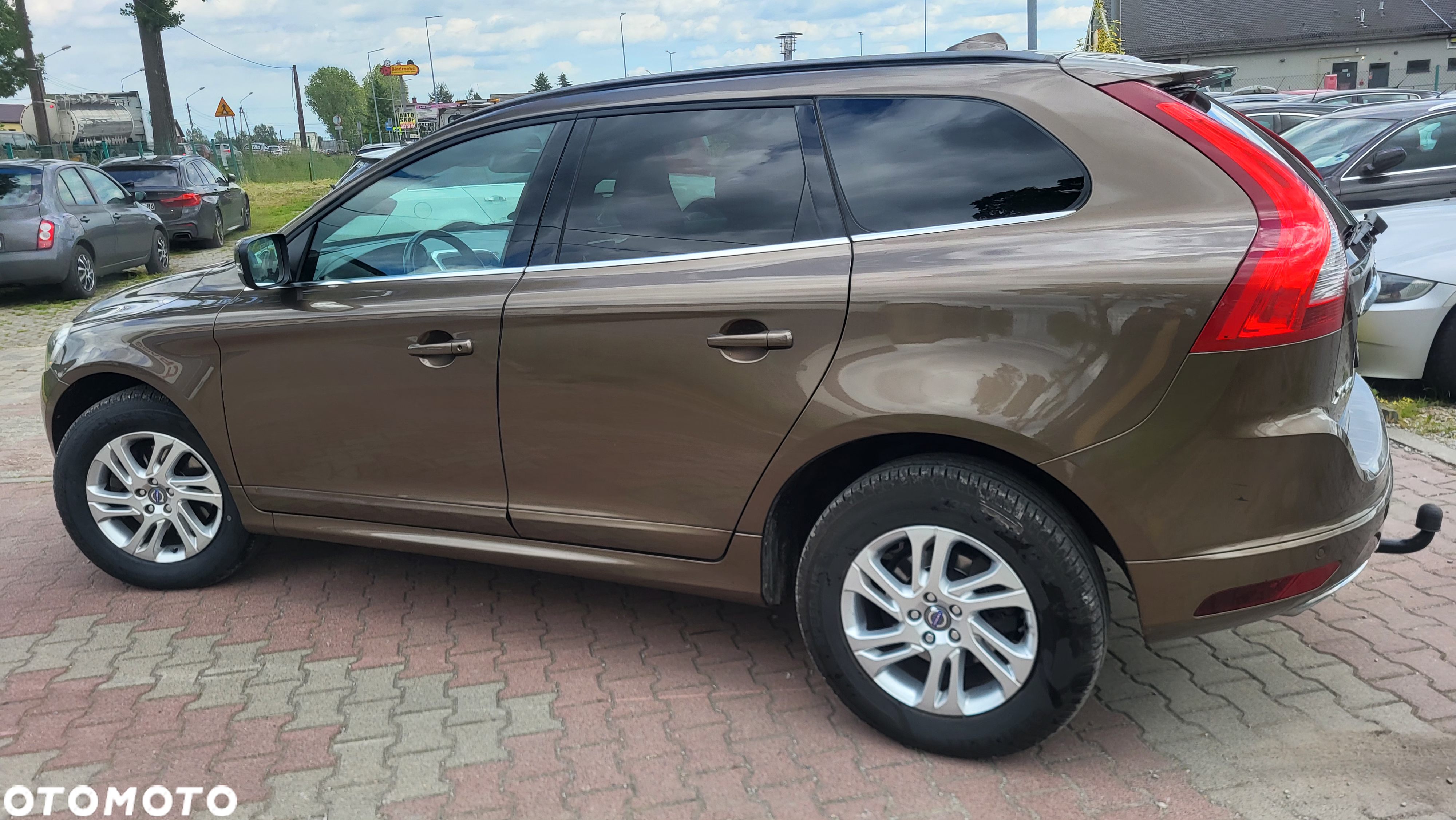 Volvo XC 60 D4 Geartronic Momentum - 25