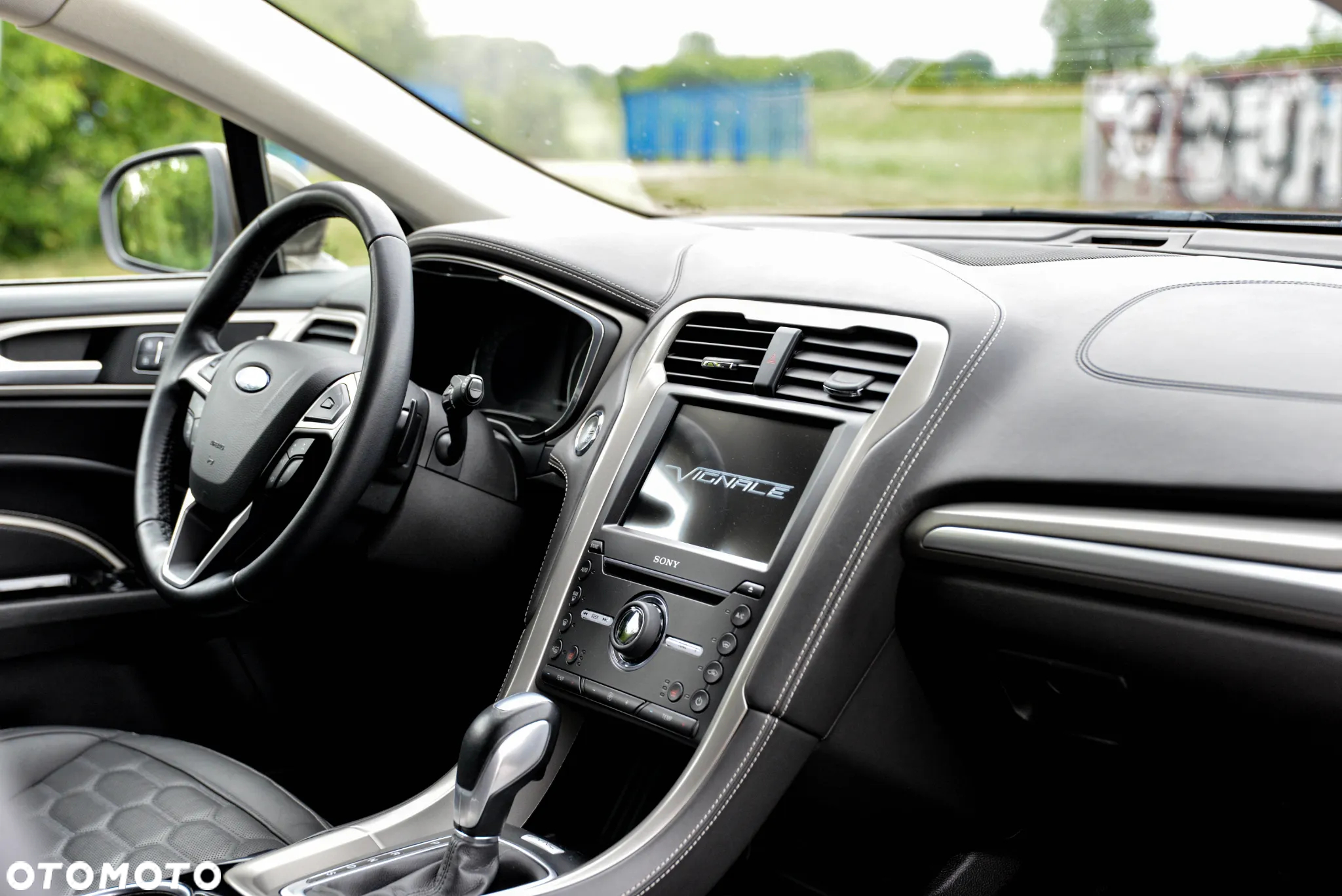 Ford Mondeo - 23
