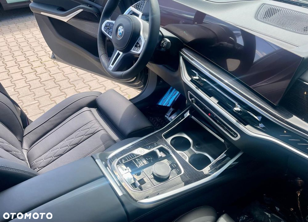 BMW X7 M60i xDrive mHEV sport - 8