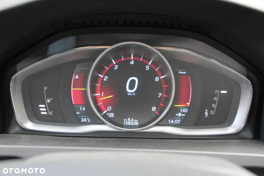 Volvo S60 2.5 T5 AWD - 8