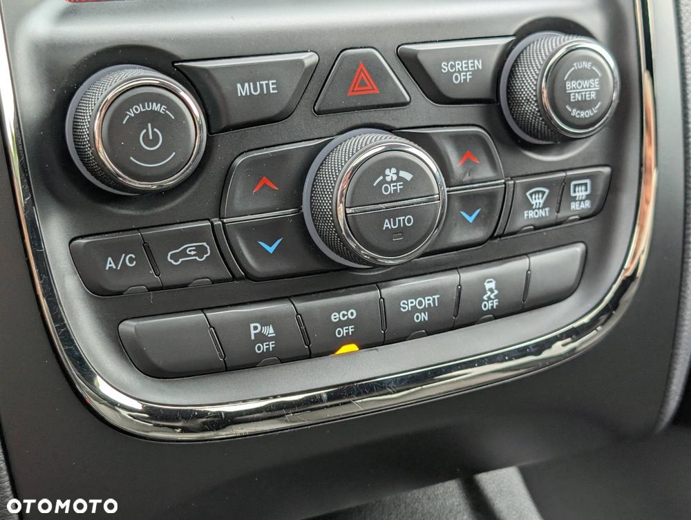Dodge Durango 5,7 R/T - 17