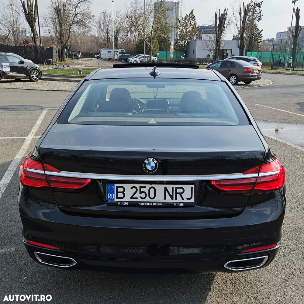 BMW Seria 7 730d - 13