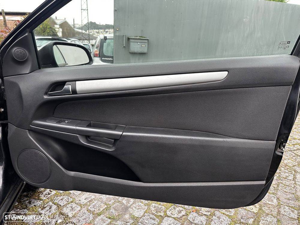 Opel Astra GTC 1.3 CDTI - 19