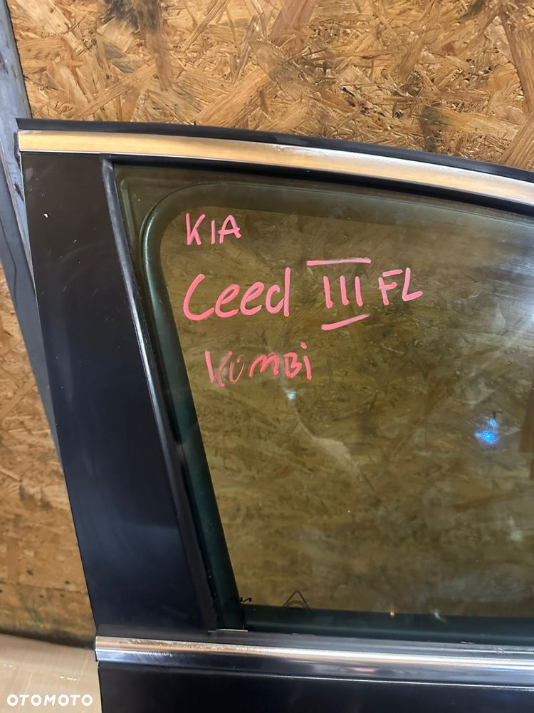 Drzwi prawe przednie Kia ceed III lift kombi - 5