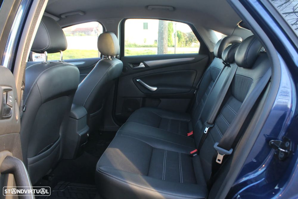 Ford Mondeo 2.0 TDCI Titanium - 30