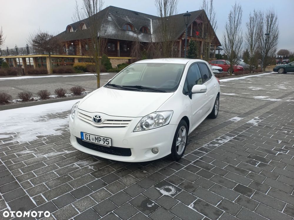 Toyota Auris 1.6 Life+ - 10
