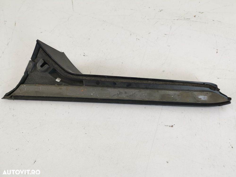 Ornament Stalp Dreapta Portbagaj Audi Q3 2 2018 2019 Original In Stare - 5