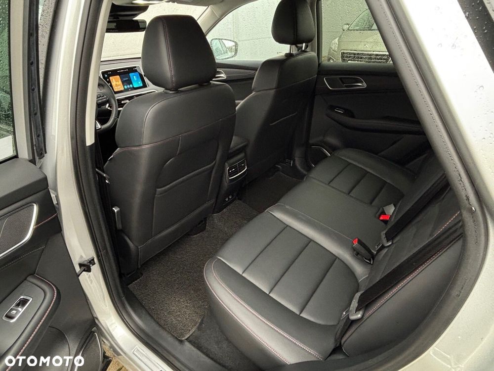 MG HS 1.5 T-GDI Excite DCT - 18