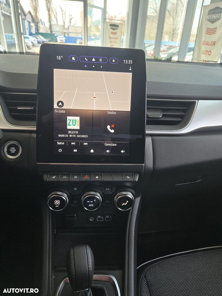 Renault Captur PHEV 160 Techno - 11