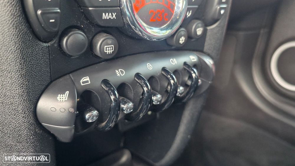 MINI 3 Portas John Cooper Works - 31