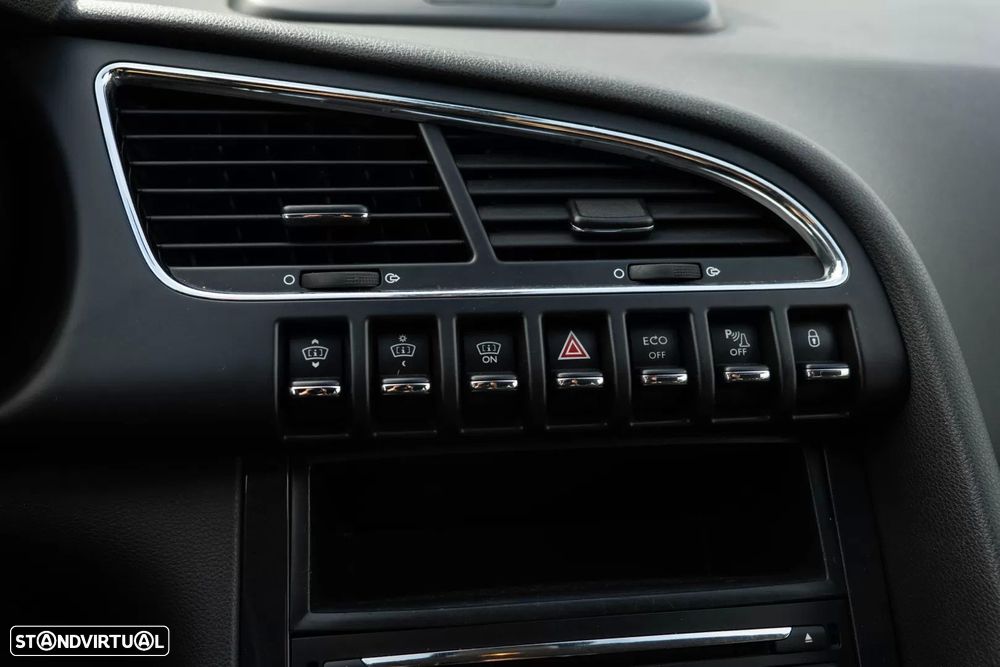 Peugeot 3008 2.0 HDi Hybrid4 - 22