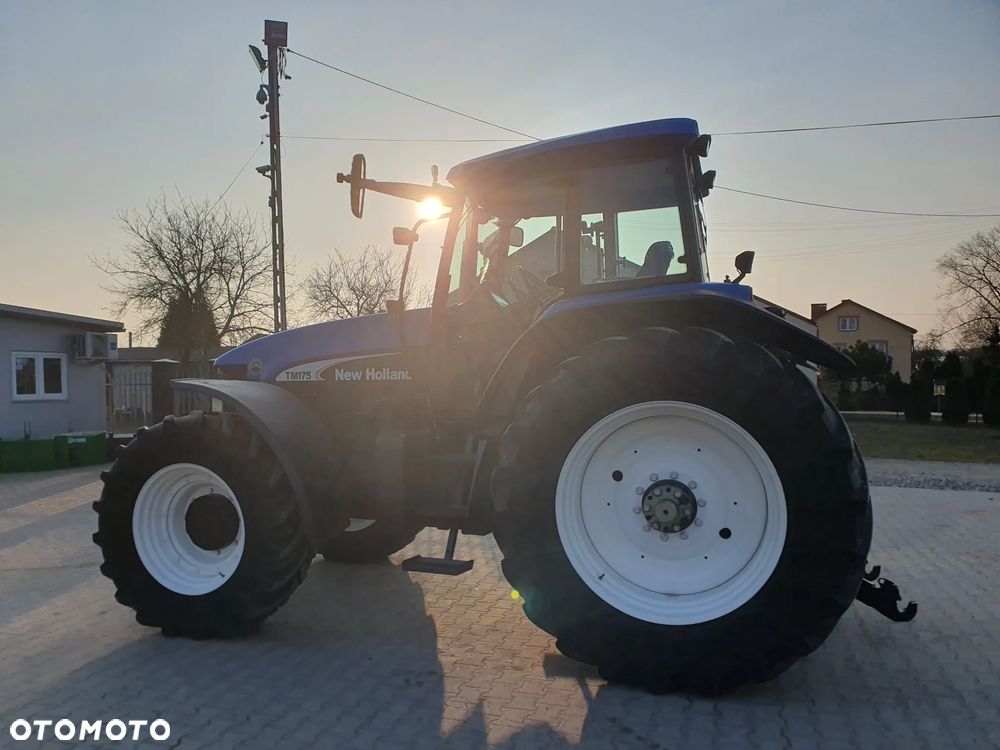 New Holland TM 175 - 8