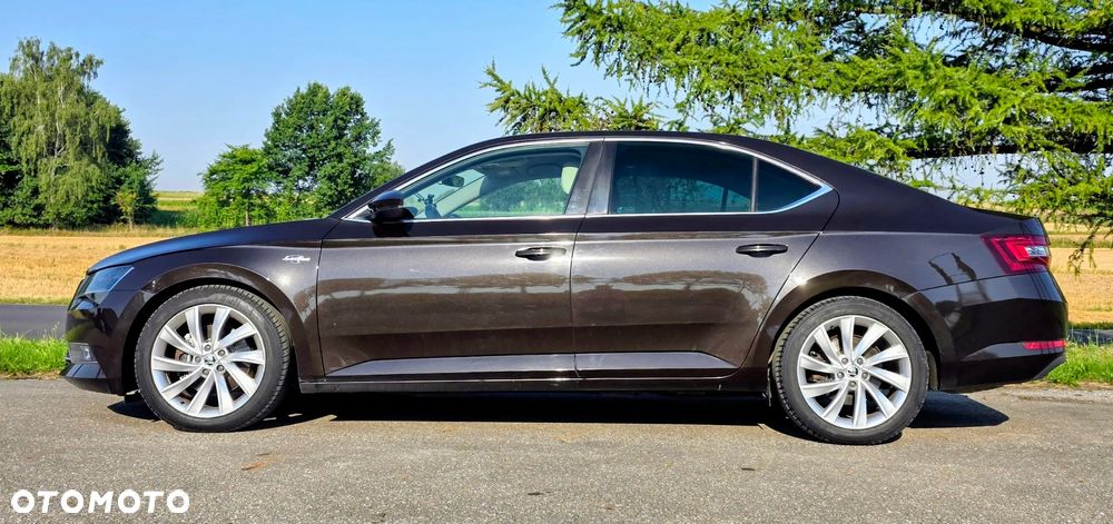 Skoda Superb 2.0 TDI L&K DSG - 12
