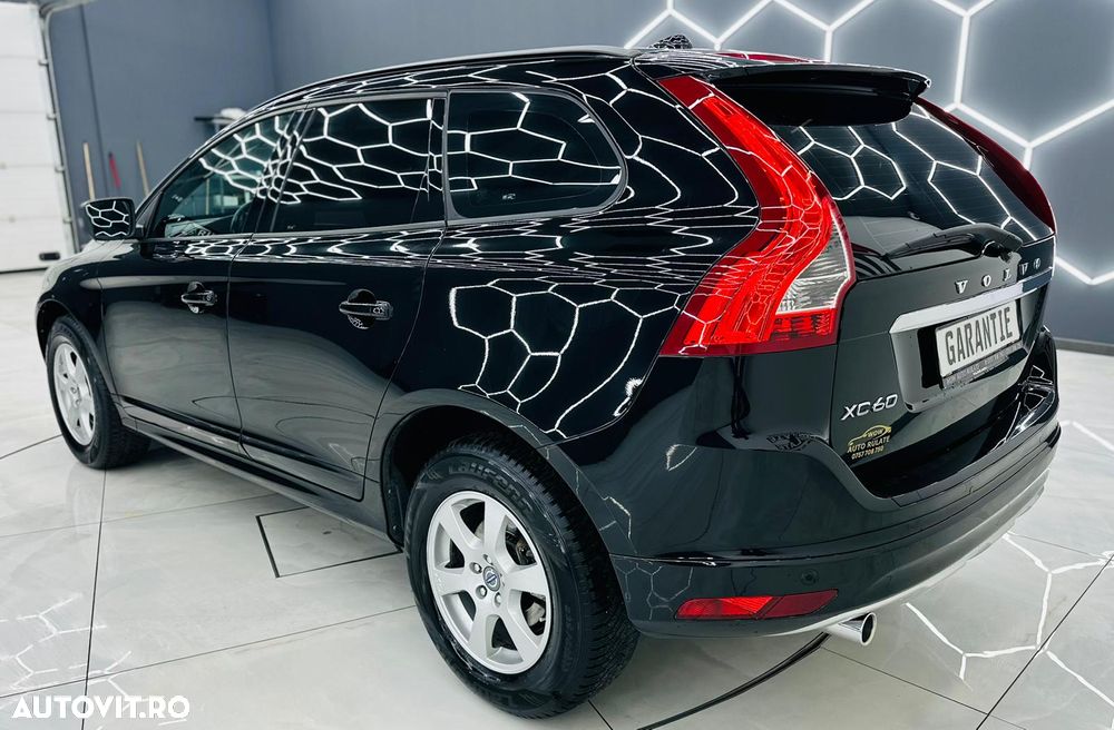Volvo XC 60 D3 Geartronic Kinetic - 3
