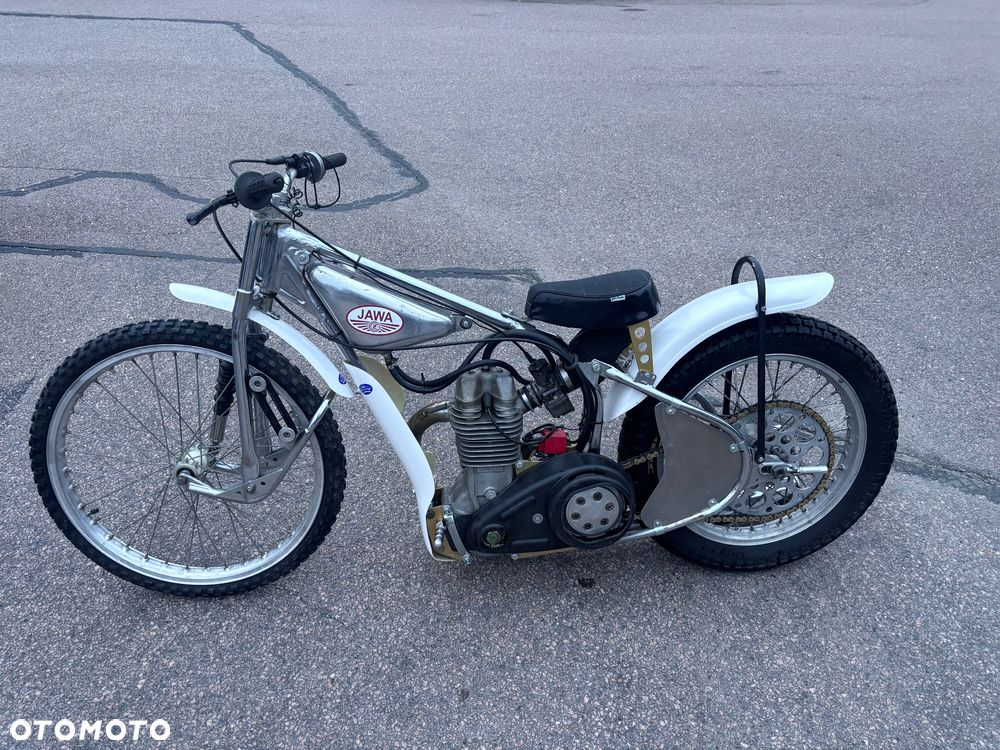 Jawa 500 - 24