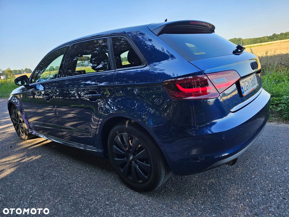 Audi A3 Sportback 1.6 TDI clean diesel Ambiente - 1