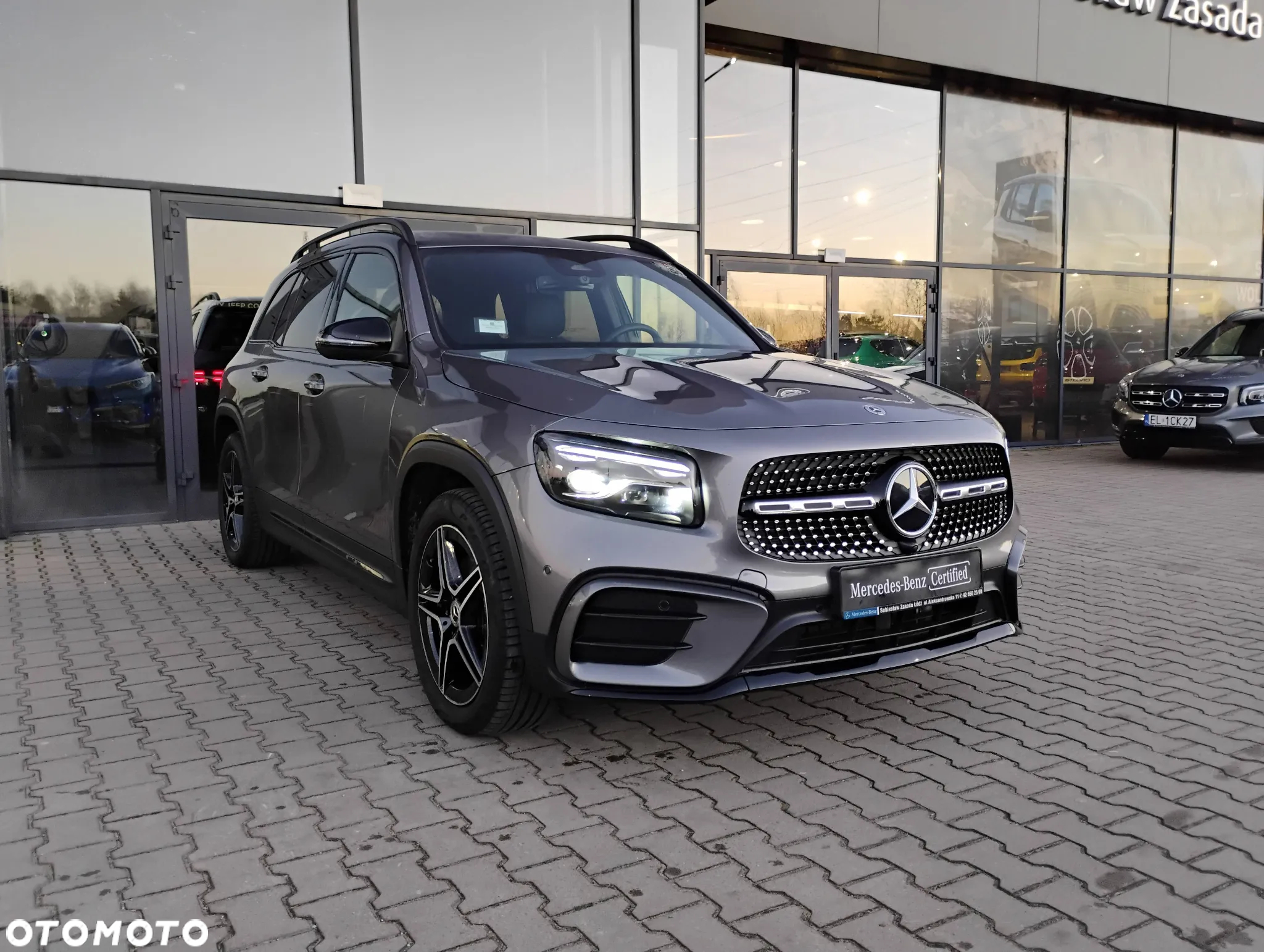 Mercedes-Benz GLB 200 AMG Line 7G-DCT - 3