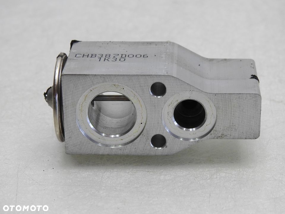 ZAWÓR ROZPRĘŻNY KLIMATYZACJI UPLANDER 3.9 V6 - 3