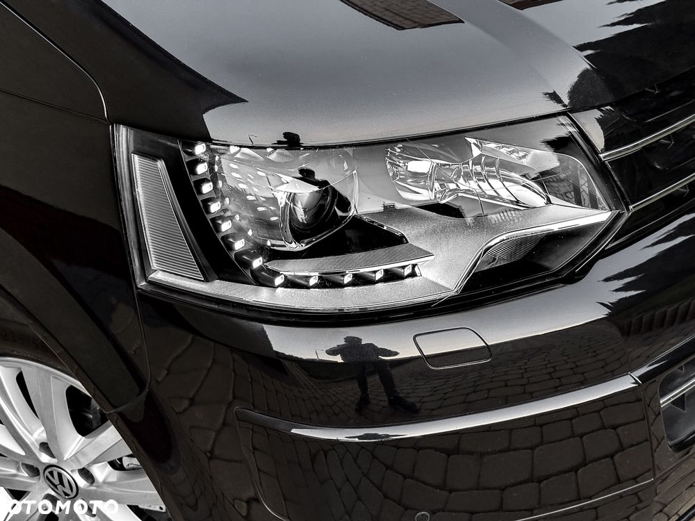 Volkswagen Multivan - 11