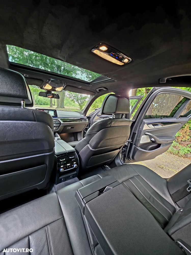 BMW Seria 5 530i xDrive AT - 21