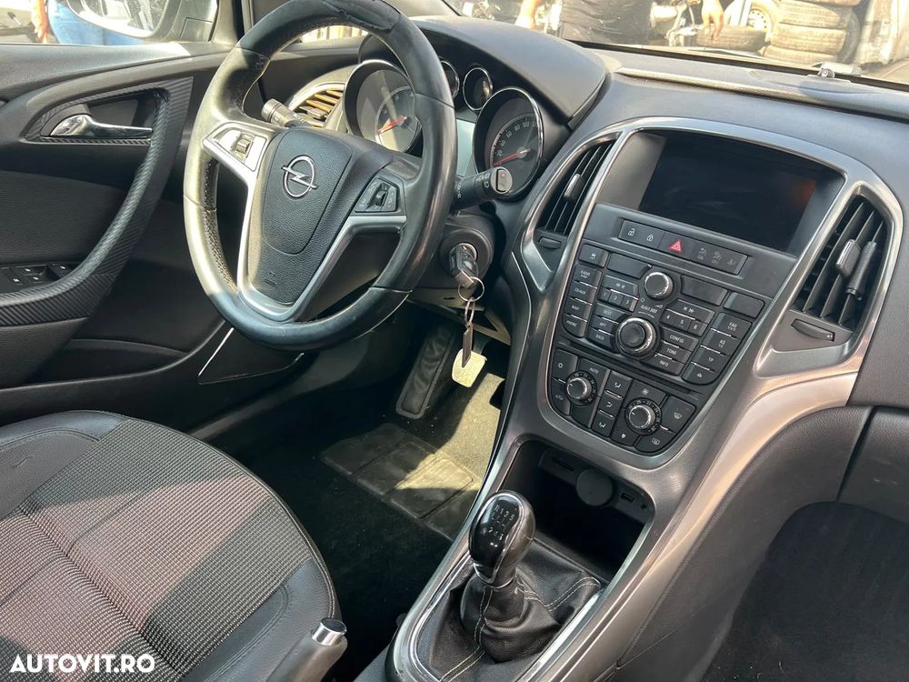 Navigatie opel astra j - 1