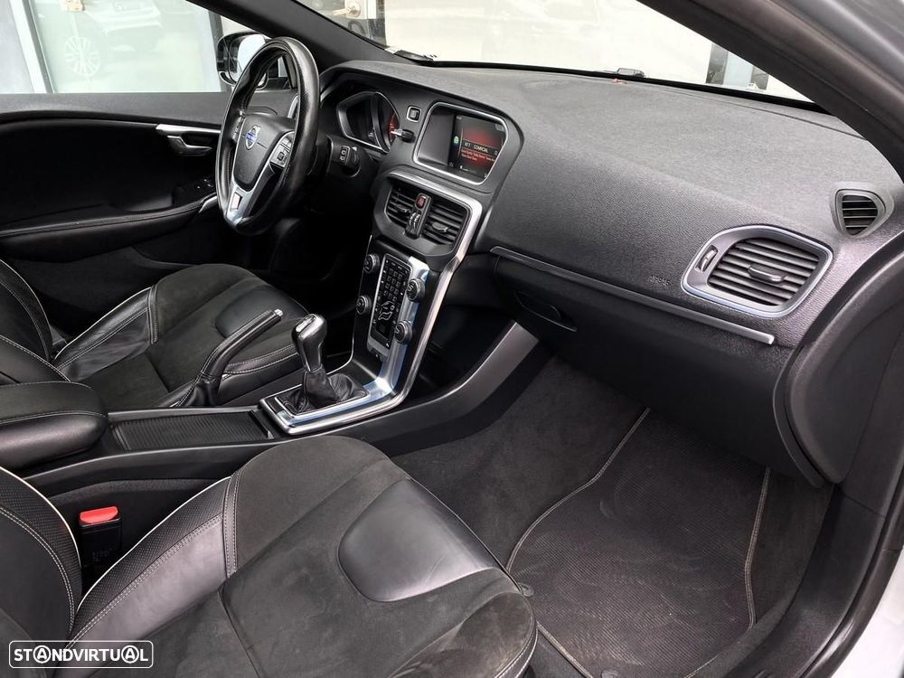 Volvo V40 1.6 D2 Eco R-Design - 11