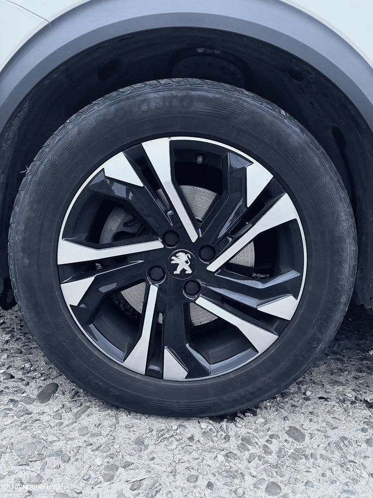 Peugeot e-2008 Allure Pack - 8