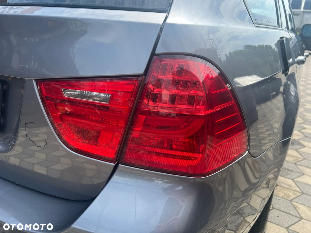 BMW E91 LAMPY TYŁ LED KOMPLET - 1