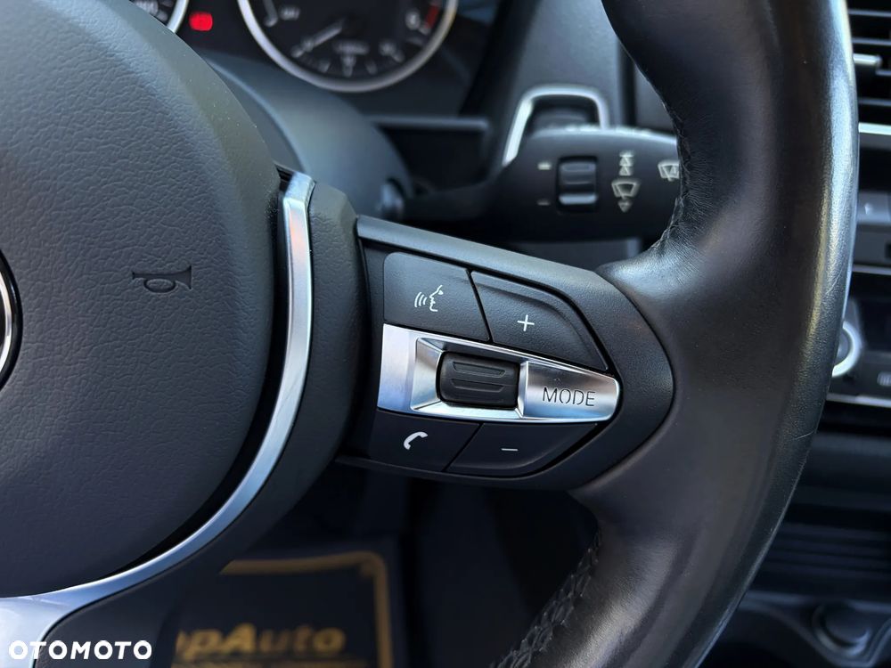 BMW Seria 1 118d Sport Line - 25