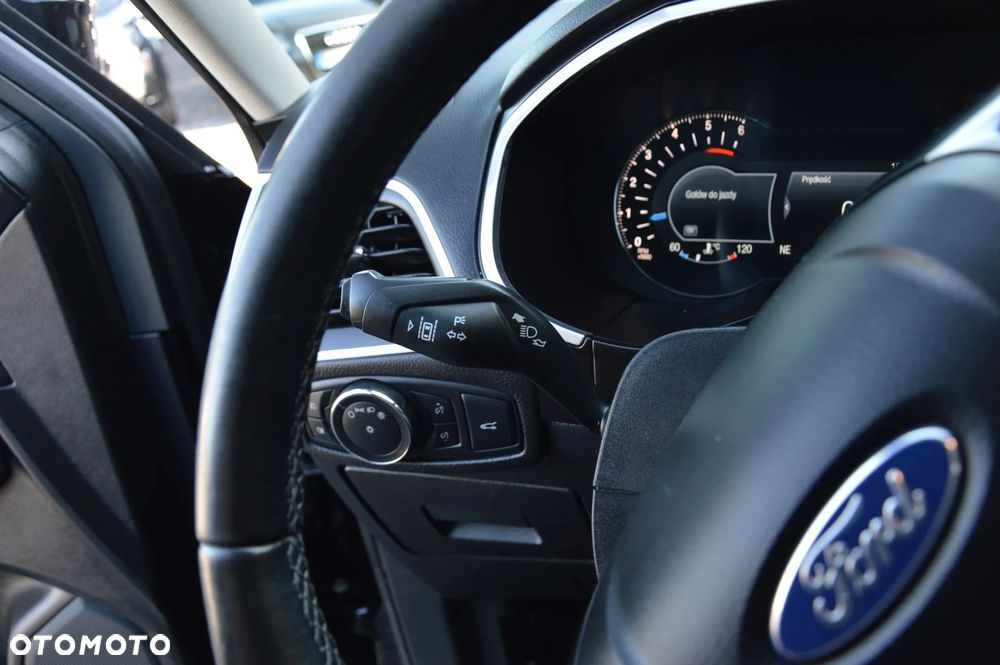 Ford S-Max - 24