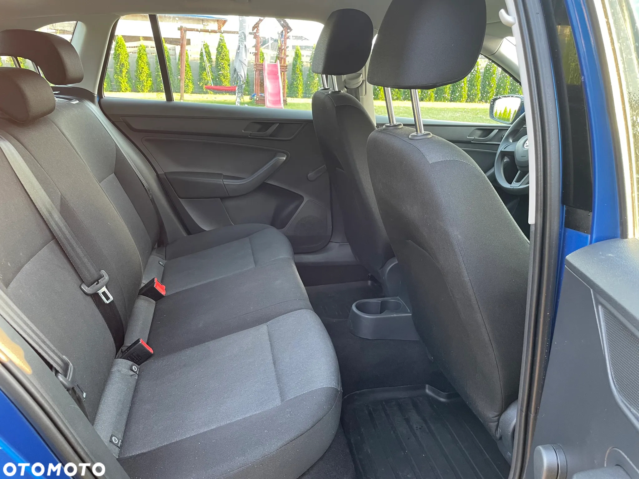 Skoda RAPID 1.2 TSI Ambition - 8