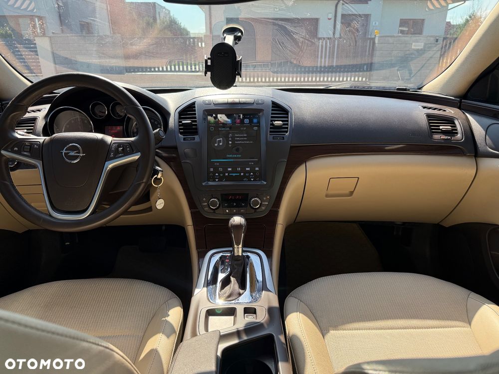 Opel Insignia 2.0 T Cosmo - 9