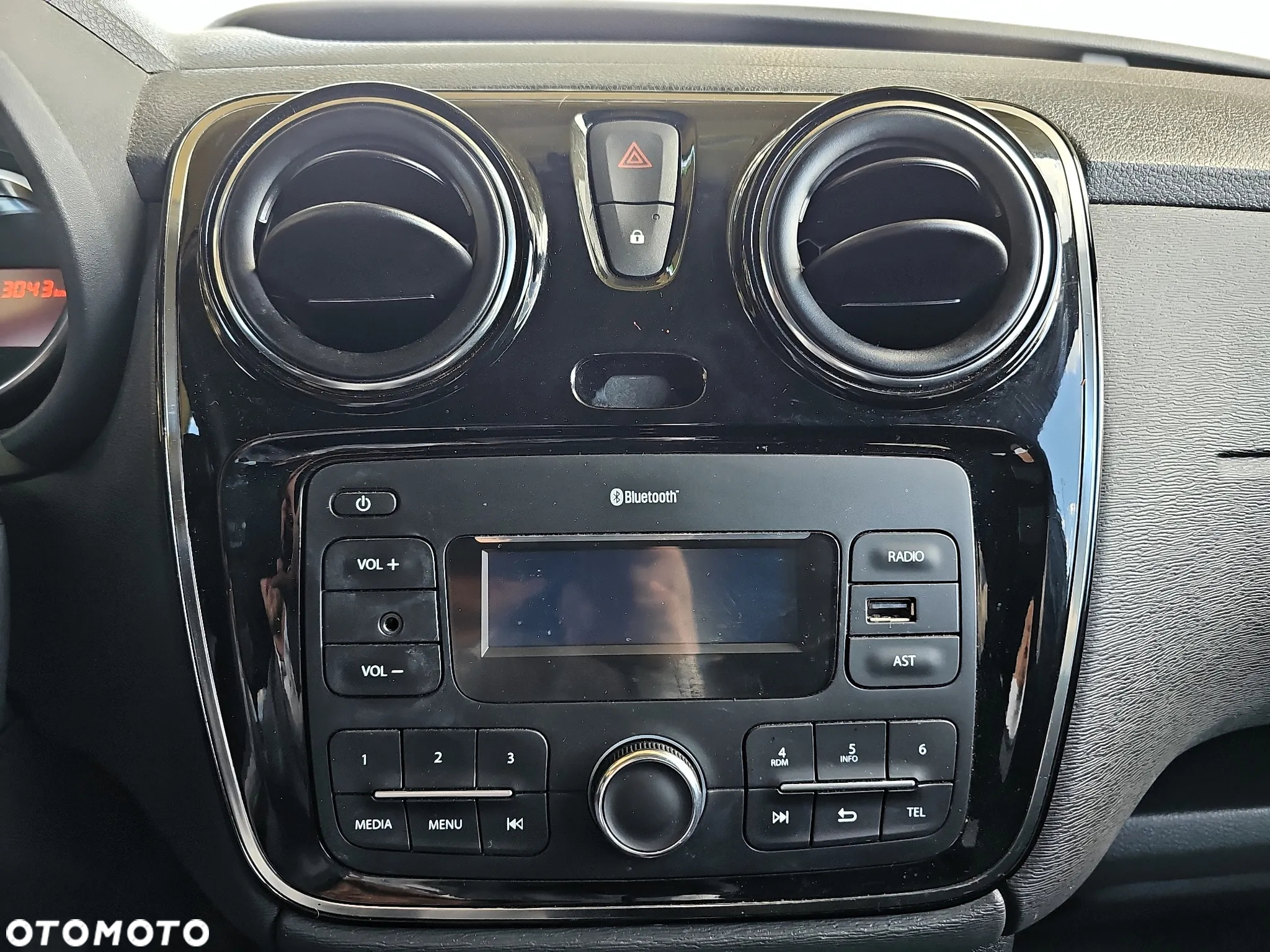 Dacia Dokker 1.5 Blue dCi Laureate - 19
