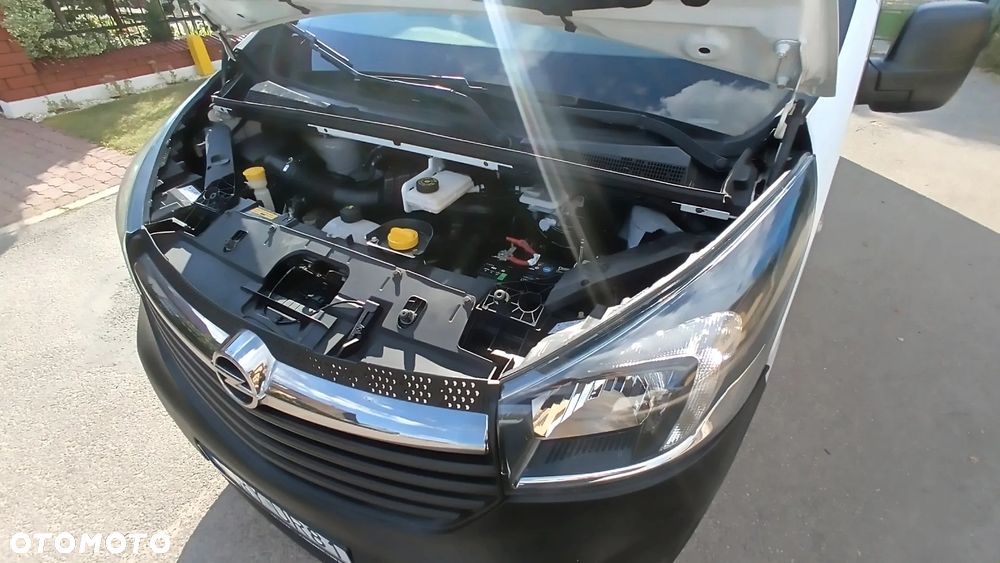 Opel Vivaro - 32