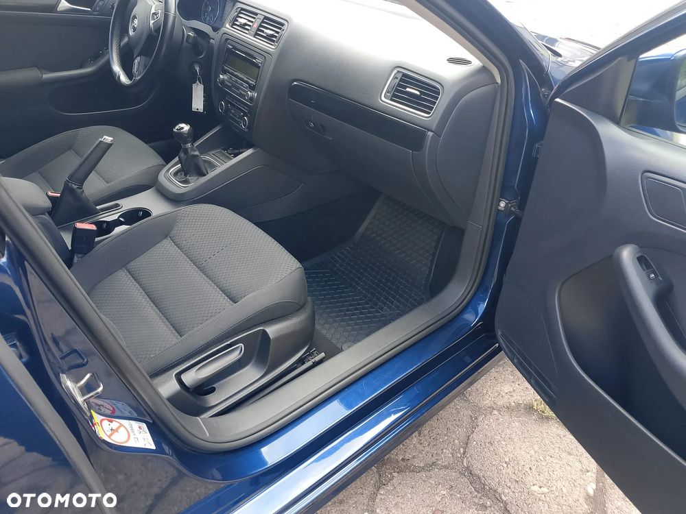 Volkswagen Jetta 1.2 TSI Comfortline Perfectline - 12