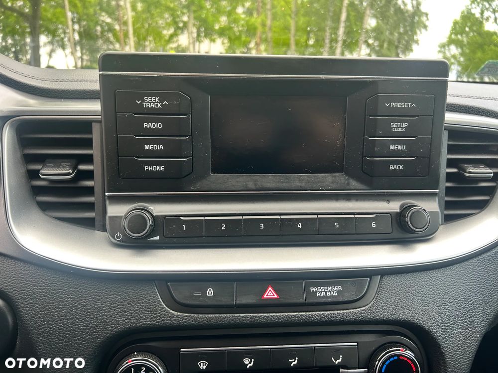 Kia Ceed 1.0 T-GDI L Business Line - 14