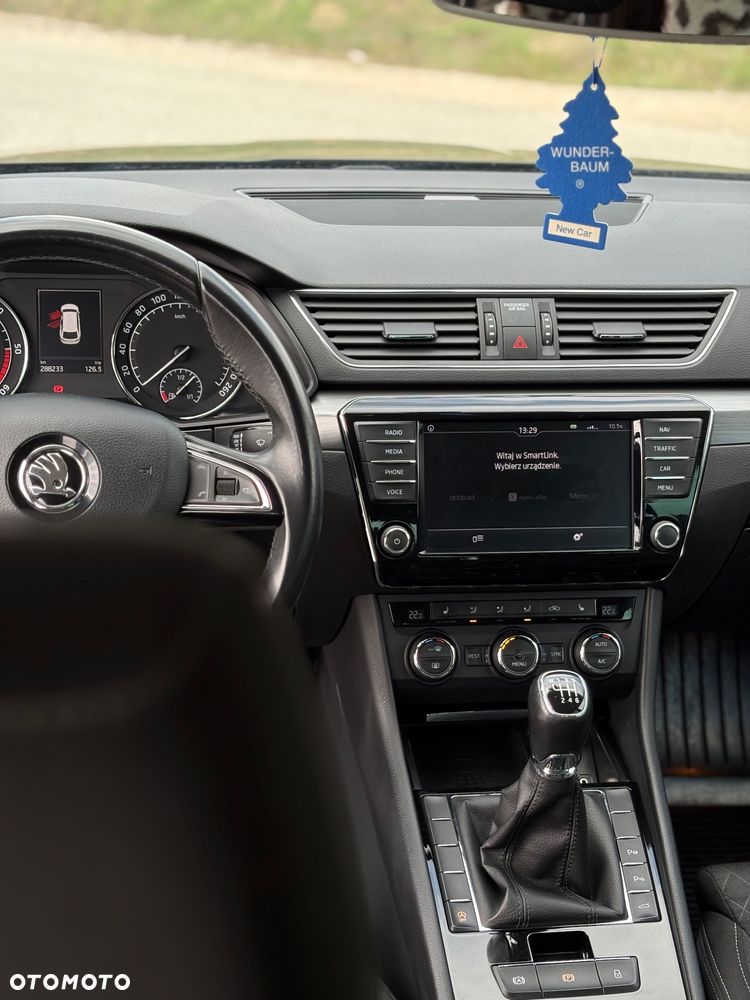 Skoda Superb 1.6 TDI GreenLine - 8