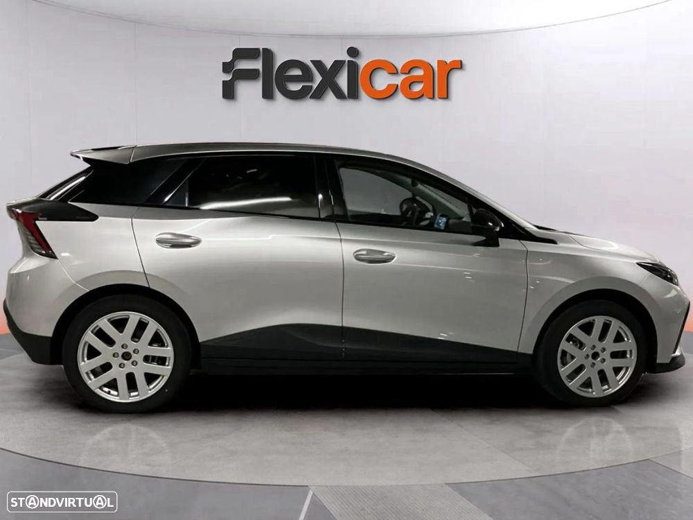 MG MG4 64 kWh Luxury - 4